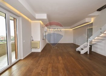 Stanza vuota - Attico Via verga
 
108, Acireale - foto 9