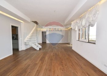 Stanza vuota - Attico Via verga
 
108, Acireale - foto 11