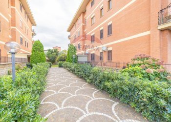 Edificio all\'aperto - Four-room apartment Via Icaro
 
8, Ciampino - photo 21