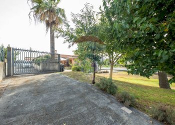 Giardino - Villa Via Degli Oleandri, Valverde - foto 7