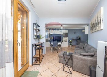 Sala da pranzo - Villa Via Degli Oleandri, Valverde - foto 14