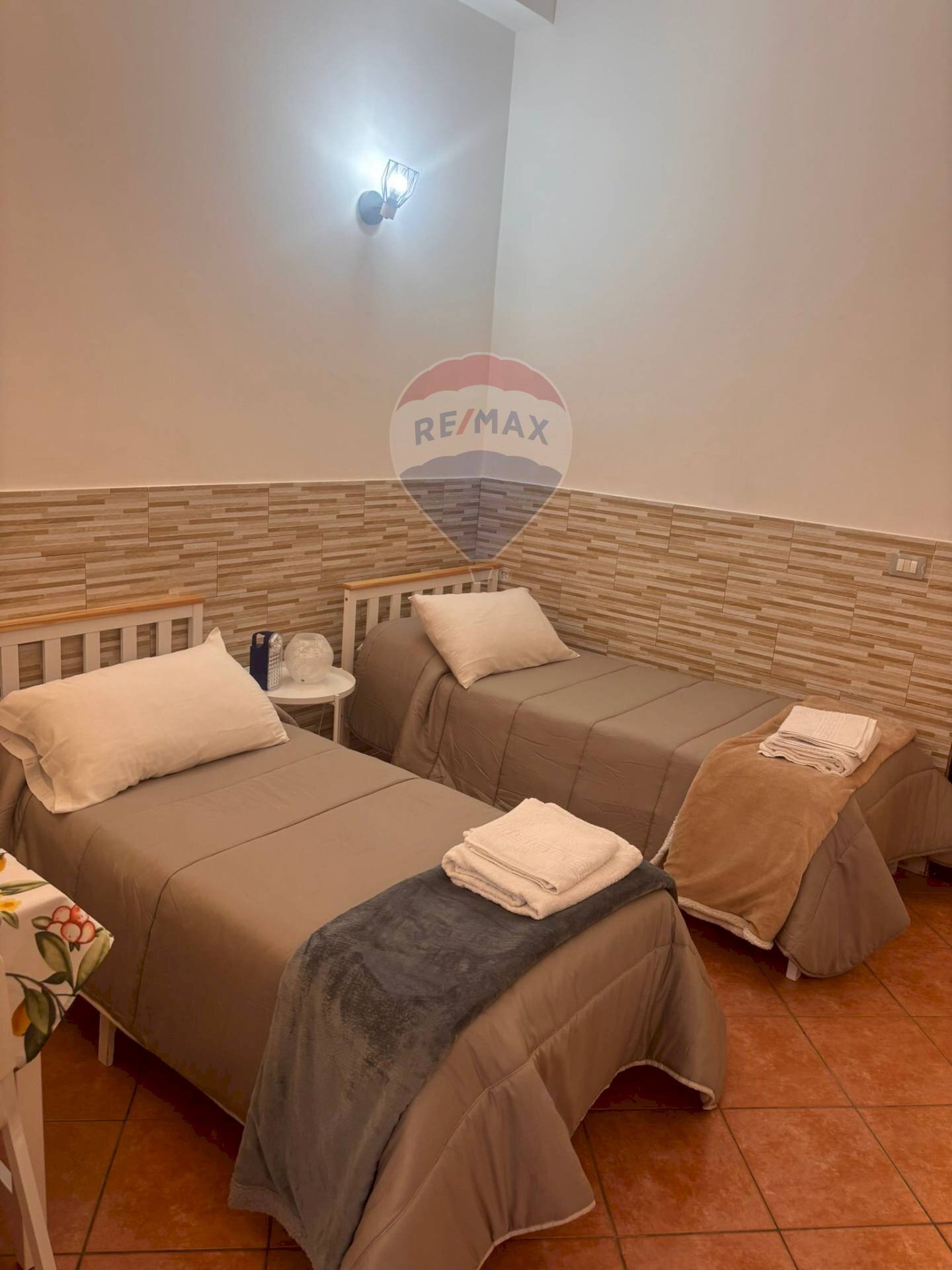 Camera / camera da letto - Monolocale VIA ANDREA SALUTA
 
1, Augusta - foto 1