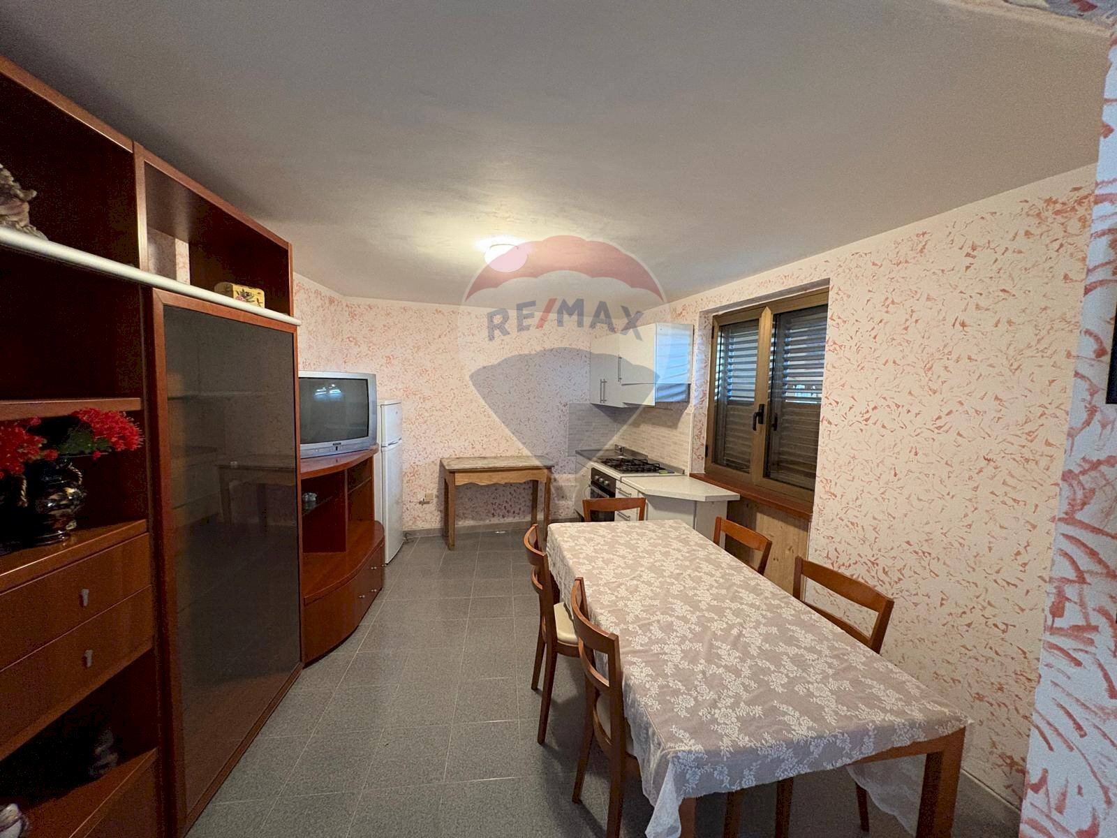 Sala da pranzo - Independent house Via Chiesa
 
snc, Sessa Aurunca - photo 2