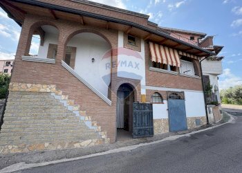 Casa all\'aperto - Independent house Via Chiesa
 
snc, Sessa Aurunca - photo 1