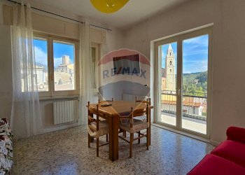 Sala da pranzo - Quadrilocale Via Fischiete
 
1, Palena - foto 1