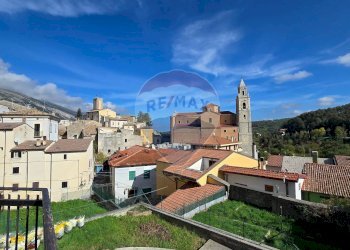 Edificio all\'aperto - Quadrilocale Via Fischiete
 
1, Palena - foto 2