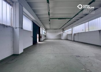 Foto 3 - Capannone via torre
 
5, Medolago - foto 3