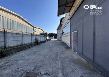 Foto 22 - Capannone via torre
 
5, Medolago - foto 22