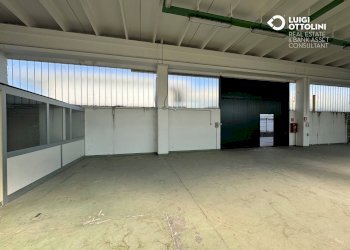 Foto 28 - Capannone via torre
 
5, Medolago - foto 28