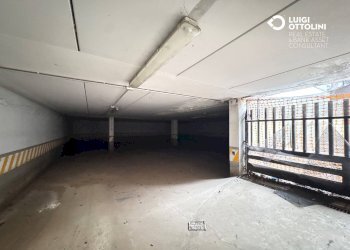 Foto 41 - Capannone via torre
 
5, Medolago - foto 41