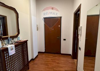 Hall / corridoio - Trilocale Via Ludovico Ariosto
 
24, Mantova - foto 2