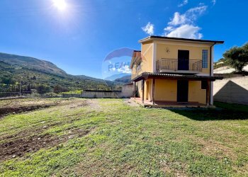 Casa all\'aperto - Casa semi indipendente RESIDENCE GIULIANA MARIA CONTRADA MORELLO PA
 
SNC, Trabia - foto 8