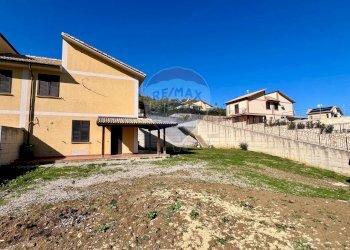 Casa all\'aperto - Casa semi indipendente RESIDENCE GIULIANA MARIA CONTRADA MORELLO PA
 
SNC, Trabia - foto 3