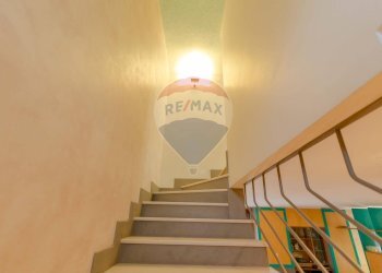 Scale - Villa a Schiera Via della Libertà
 
102, Bisceglie - foto 16