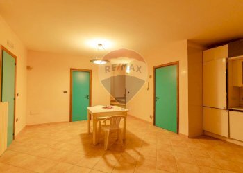 Sala da pranzo - Villa a Schiera Via della Libertà
 
102, Bisceglie - foto 29