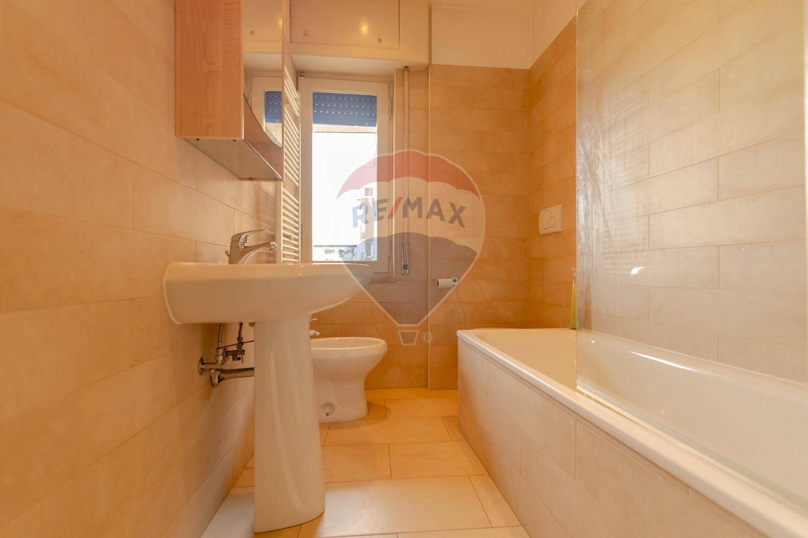 Bagno - Three-room apartment Via Aldo Moro
 
79, Bisceglie - photo 3