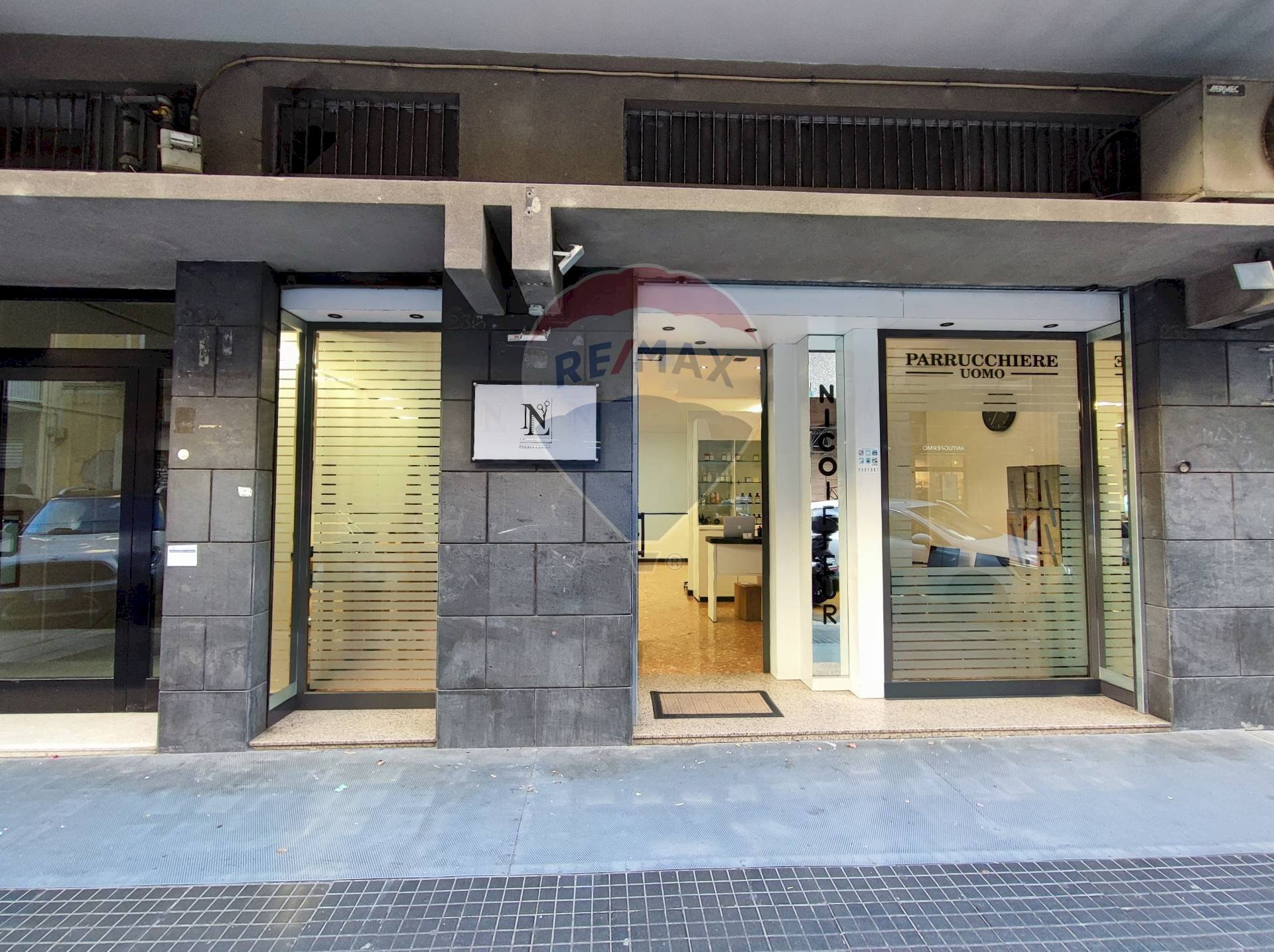 Edificio all\'aperto - Commercial Premises Via Principe Amedeo
 
236, Bari - photo 3