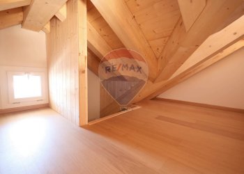 Stanza vuota - Villa Bifamiliare VIA CAVOUR
 
32, Asiago - foto 5