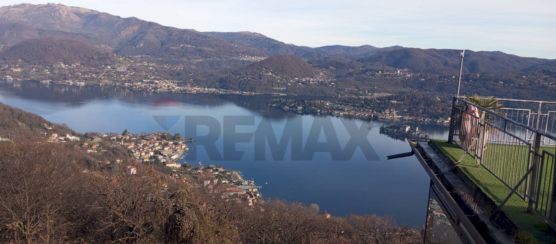 Vista dell\'acqua - Bilocale Via Santuario
 
25, Madonna del Sasso - foto 1