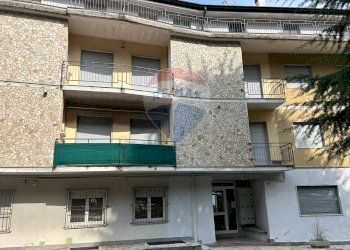 Edificio all\'aperto - Two-room apartment Via Santuario
 
25, Madonna del Sasso - photo 11