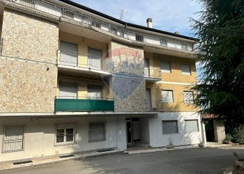 Edificio all\'aperto - Two-room apartment Via Santuario
 
25, Madonna del Sasso - photo 12