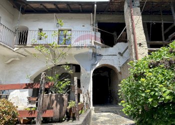 Casa all\'aperto - Casa semi indipendente Via Caduti Libertà, Omegna - foto 5