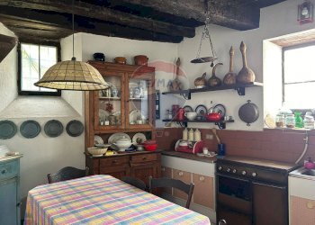Cucina - Casa semi indipendente Via Caduti Libertà, Omegna - foto 10