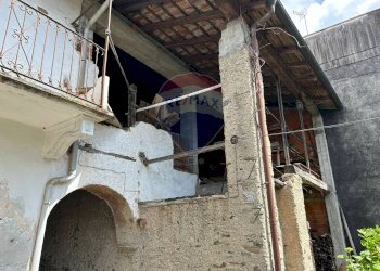 Edificio all\'aperto - Casa semi indipendente Via Caduti Libertà, Omegna - foto 27