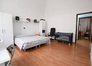 Camera da letto - Quadrilocale via delle Ripe, 7, Mondovì - foto 8