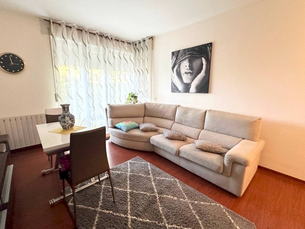 Soggiorno - Three-room apartment via Verbano, Arona - photo 3