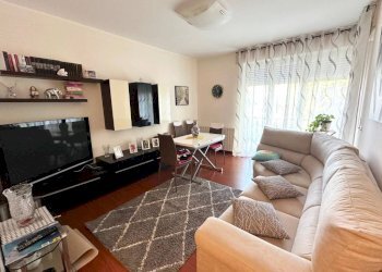 Soggiorno - Trilocale via Verbano, Arona - foto 1