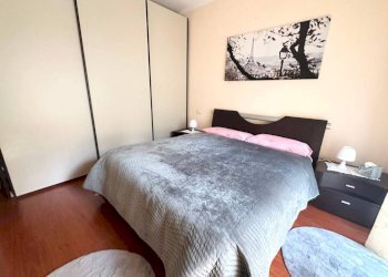 Camera da letto - Trilocale via Verbano, Arona - foto 20