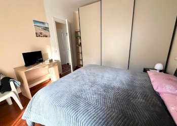 Camera da letto - Trilocale via Verbano, Arona - foto 21