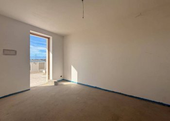 Camera da letto - Trilocale via Valerio, Carmagnola - foto 7