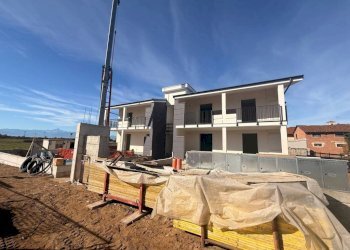 Facciata - Trilocale via Valerio, Carmagnola - foto 3