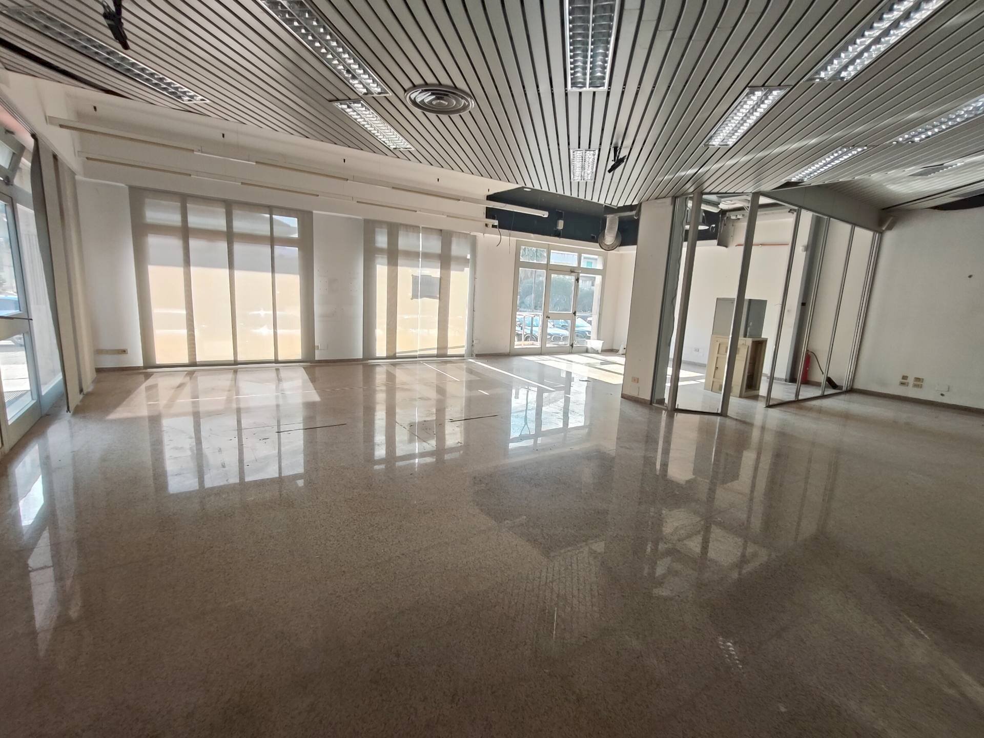 Foto 1 - Locale Commerciale Via Alcide De Gasperi, Monteprandone - foto 1