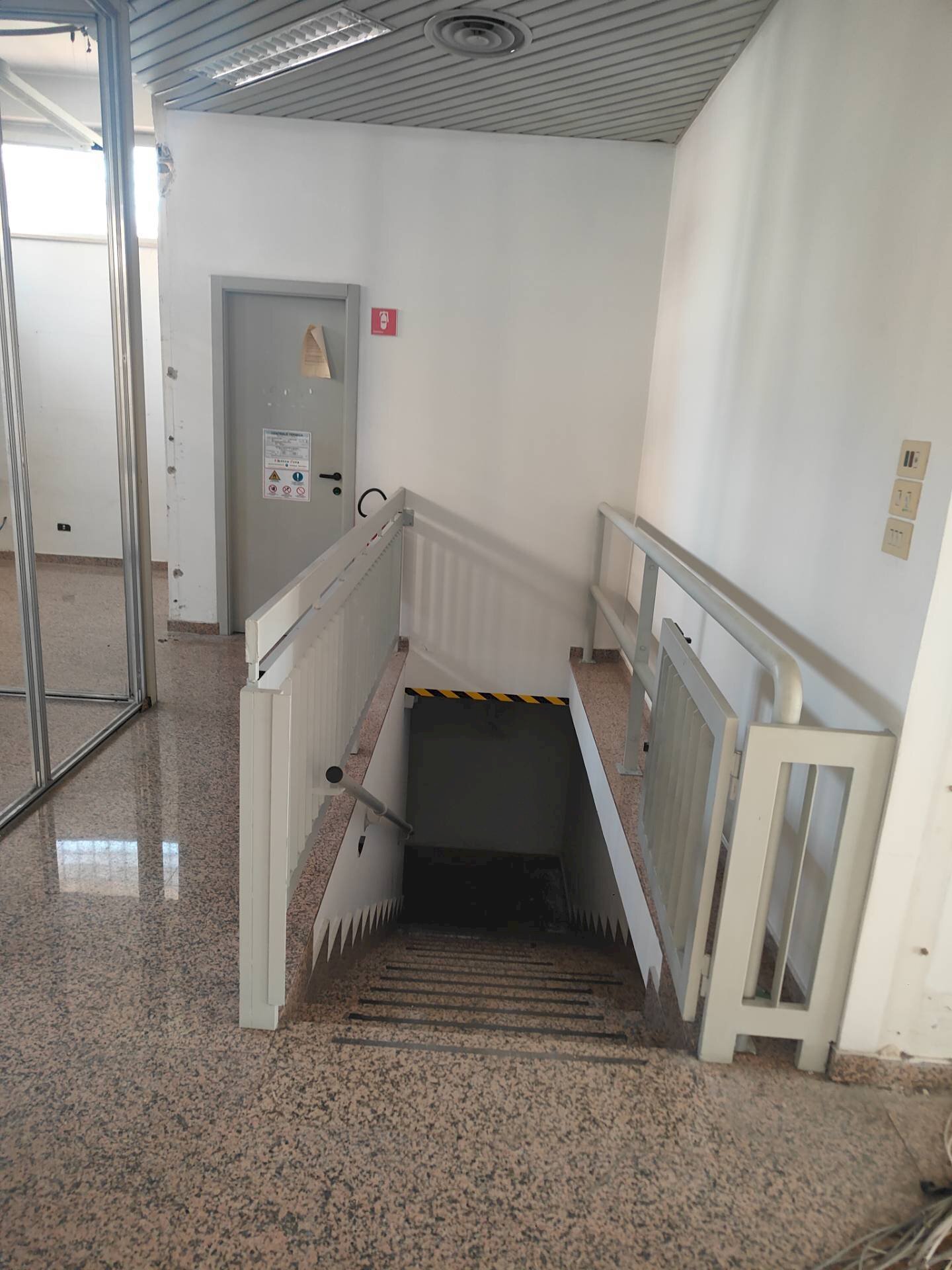 Foto 2 - Locale Commerciale Via Alcide De Gasperi, Monteprandone - foto 2