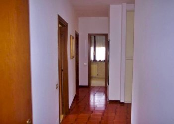 Corridoio - Quadrilocale Gallarate - foto 8