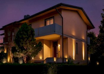 Facciata - Villa a Schiera via Giussani, Sorisole - foto 9