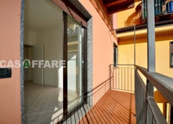 Balcone - Trilocale via Gusmini, Gazzaniga - foto 1