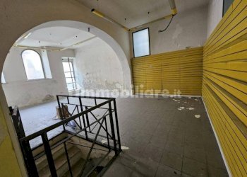 Interno non residenziale - Negozio via Terenzio Varrone, Rieti - foto 3