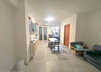 Salone - Two-room apartment via Felice Cavallotti, Cuneo (neighborhood Centro) - photo 6