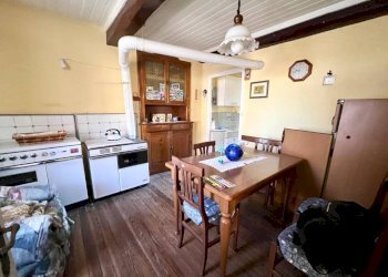 Cucina - Casa indipendente via Duca d'Aosta, 38, Pettinengo - foto 1