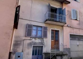 Facciata - Casa indipendente via Duca d'Aosta, 38, Pettinengo - foto 20