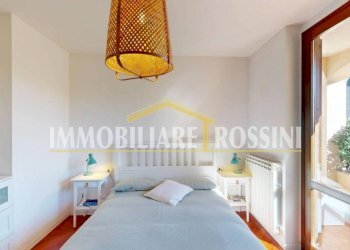 Camera da letto - Three-room apartment via Dionigi Bussola, 2, Varese - photo 9