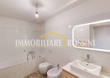 Bagno - Three-room apartment via Dionigi Bussola, 2, Varese - photo 26