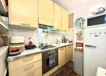 Cucina - Three-room apartment corso Agostino Ricci, Savona (neighborhood Oltreletimbro) - photo 3