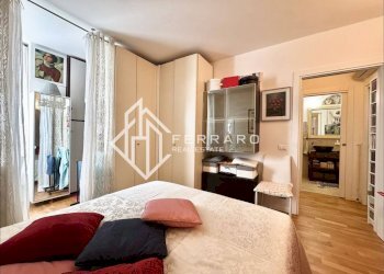 Camera da letto - Three-room apartment corso Agostino Ricci, Savona (neighborhood Oltreletimbro) - photo 12