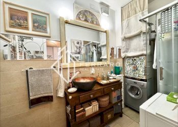 Bagno - Three-room apartment corso Agostino Ricci, Savona (neighborhood Oltreletimbro) - photo 18