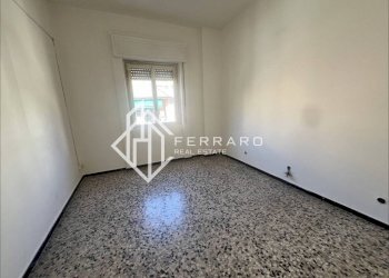 Camera da letto - Three-room apartment via Filippo Turati, 1, Savona (neighborhood Villetta) - photo 8